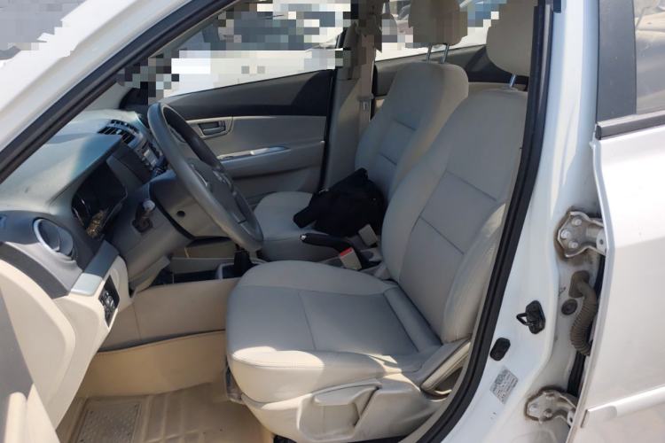 Used CHANGAN Alsvin V5 2012 1.5L Manual Dream Edition Left Front Seat