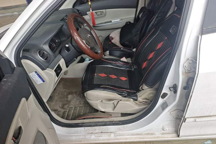 Used CHANGAN Alsvin V5 2012 1.5L Manual Dream Edition Left Front Seat