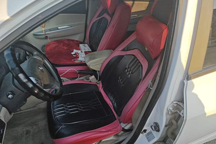 Used CHANGAN Alsvin V5 2012 1.5L Manual Dream Edition Left Front Seat