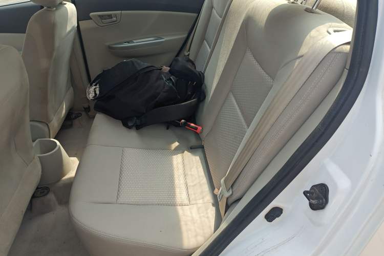 Used CHANGAN Alsvin V5 2012 1.5L Manual Sport Version China IV Standard Left Rear Seat