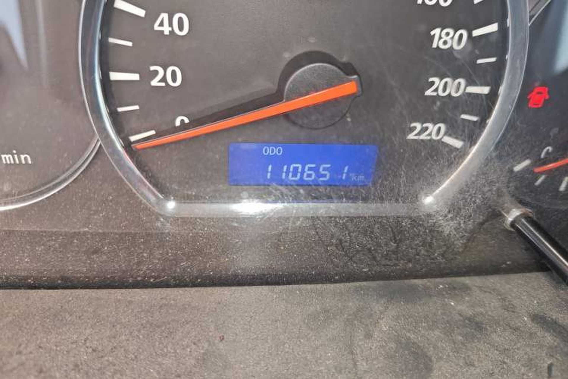 Used CHANGAN Alsvin V5 2012 1.5L Manual Dream Edition Odometer Close Up