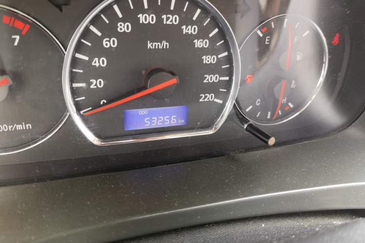 Used CHANGAN Alsvin V5 2012 1.5L Manual Dream Edition Odometer Close Up