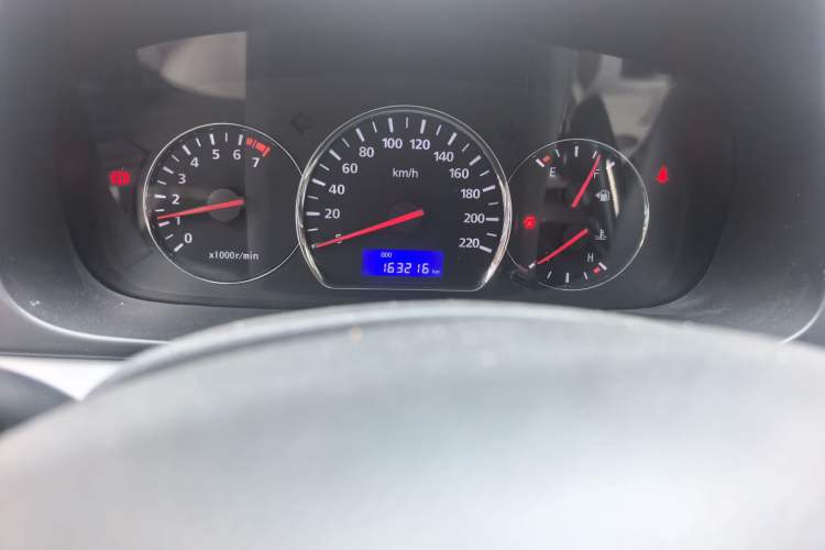 Used CHANGAN Alsvin V5 2012 1.5L Manual Dream Edition Odometer Close Up