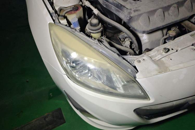 Used CHANGAN Alsvin V5 2012 1.5L Manual Dream Edition Right Front Headlight