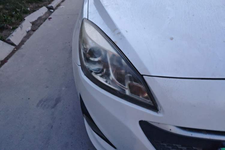 Used CHANGAN Alsvin V5 2012 1.5L Manual Dream Edition Right Front Headlight