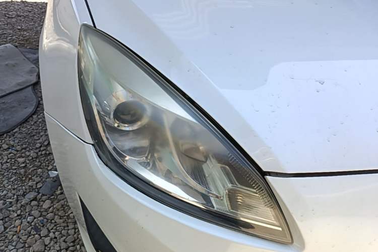 Used CHANGAN Alsvin V5 2012 1.5L Manual Dream Edition Right Front Headlight