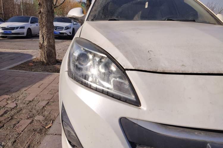 Used CHANGAN Alsvin V5 2012 1.5L Manual Dream Edition Right Front Headlight