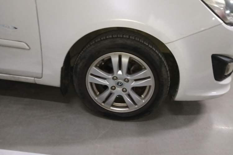 Used CHANGAN Alsvin V5 2012 1.5L Manual Dream Edition Right Front Wheel Hub