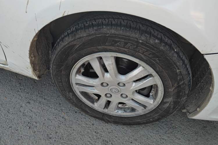 Used CHANGAN Alsvin V5 2012 1.5L Manual Dream Edition Right Front Wheel Hub