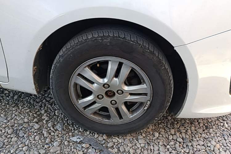 Used CHANGAN Alsvin V5 2012 1.5L Manual Dream Edition Right Front Wheel Hub