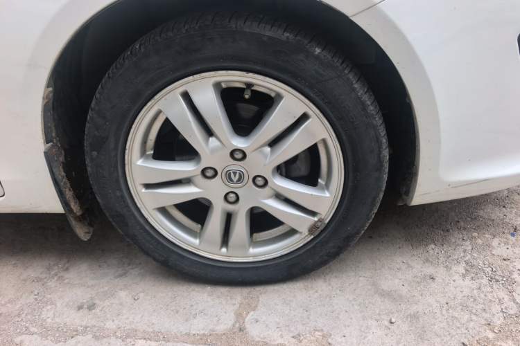 Used CHANGAN Alsvin V5 2012 1.5L Manual Dream Edition Right Front Wheel Hub