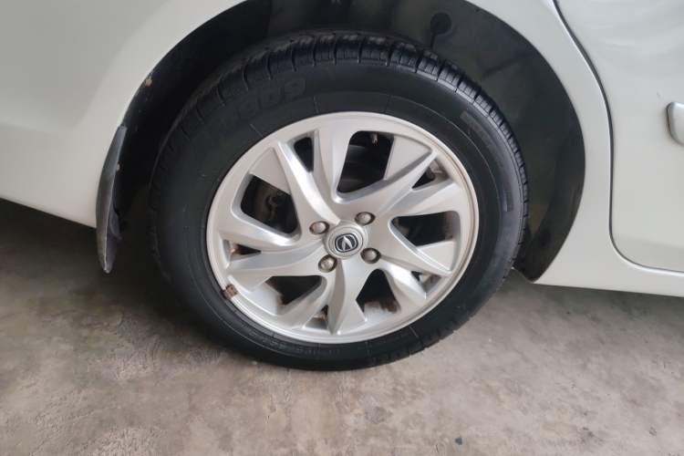 Used CHANGAN Alsvin V5 2012 1.5L Manual Sport Version China IV Standard Right Rear Wheel Hub
