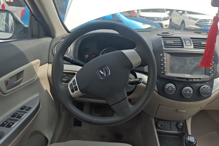 Used CHANGAN Alsvin V5 2012 1.5L Manual Sport Version China IV Standard Steering Wheel