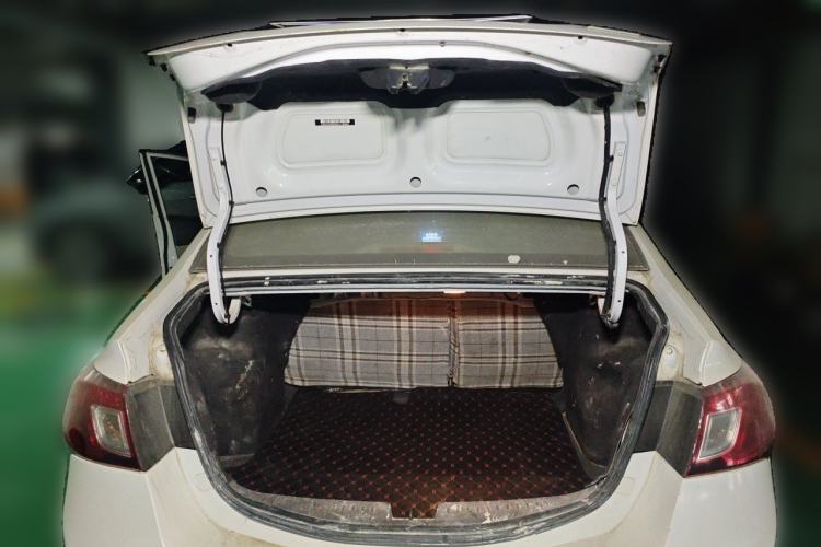 Used CHANGAN Alsvin V5 2012 1.5L Manual Dream Edition Trunk