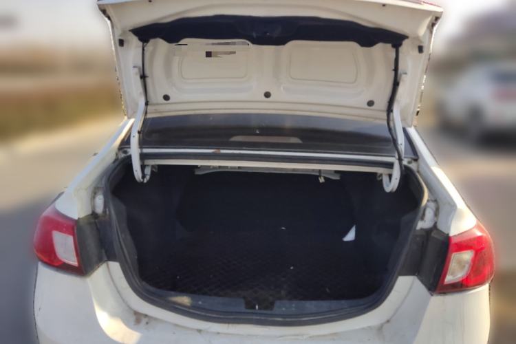 Used CHANGAN Alsvin V5 2012 1.5L Manual Dream Edition Trunk
