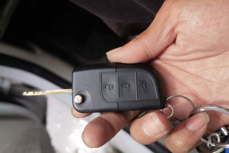 Used CHANGAN Alsvin V5 2012 1.5L Manual Dream Edition Vehicle Key