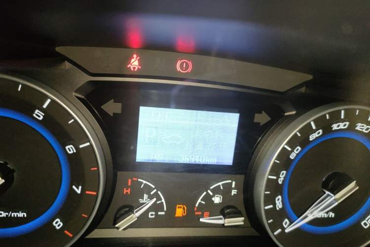Used CHANGAN Alsvin V7 2015 1.6L Automatic Fun Model China V Standard Instrument Cluster