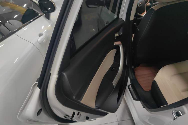 Used CHANGAN Alsvin V7 2016 1.6L Manual LeShang Model China V Standard Interior 8