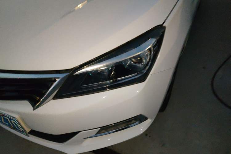 Used CHANGAN Alsvin V7 2015 1.6L Automatic Fun Model China V Standard Left Front Headlight