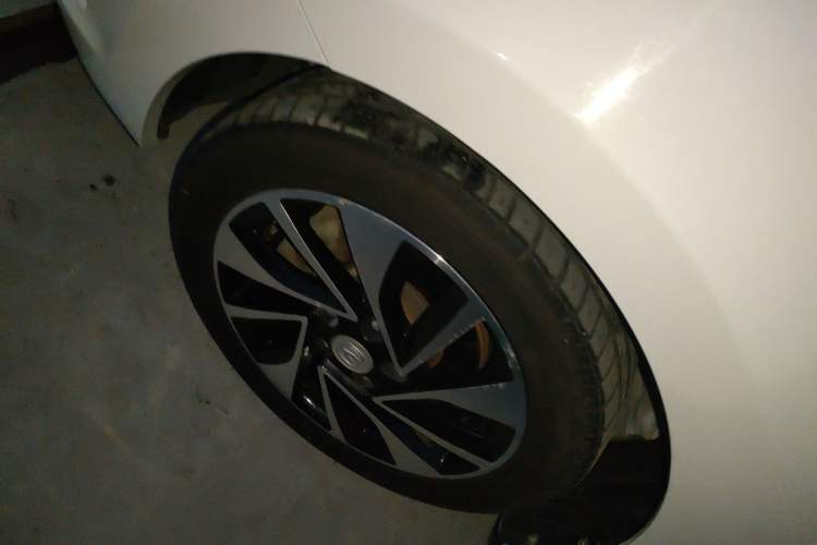 Used CHANGAN Alsvin V7 2015 1.6L Automatic Fun Model China V Standard Left Front Wheel Hub