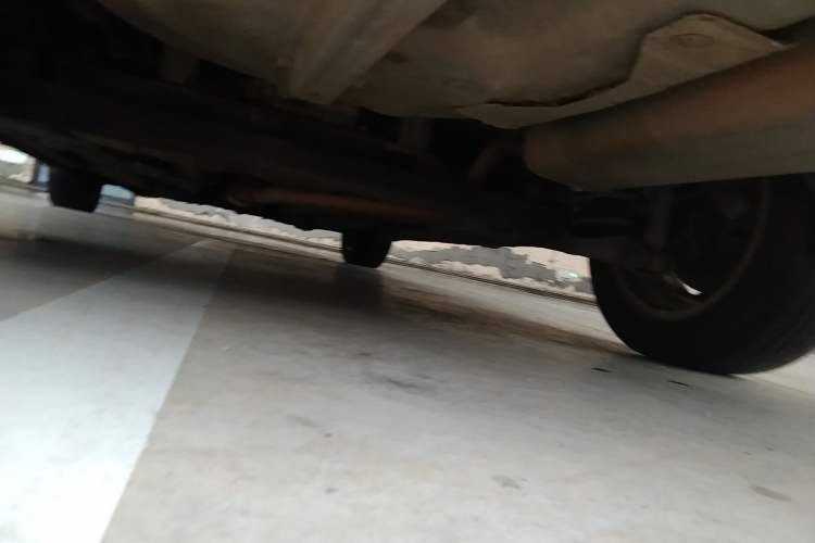 Used CHANGAN Alsvin V7 2015 1.6L Manual Enjoyment Model China IV Standard Chassis Rear