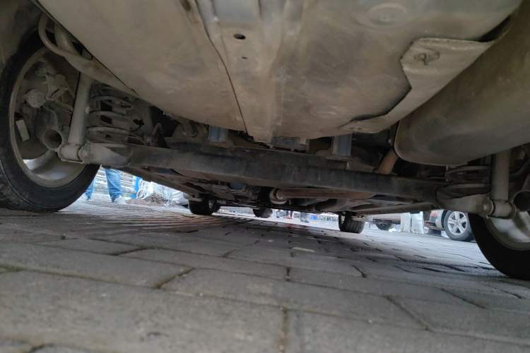 Used CHANGAN Alsvin V7 2015 1.6L Manual Enjoyment Model China IV Standard Chassis Rear