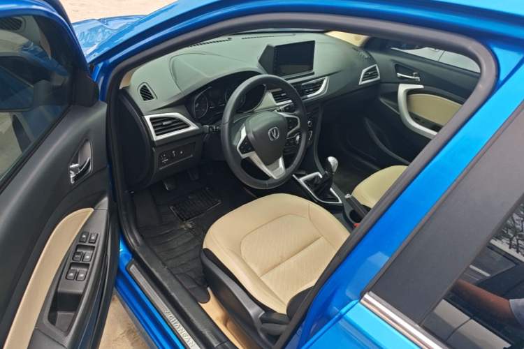 Used CHANGAN Alsvin V7 2015 1.6L Manual Enjoyment Model China IV Standard Driver Seat