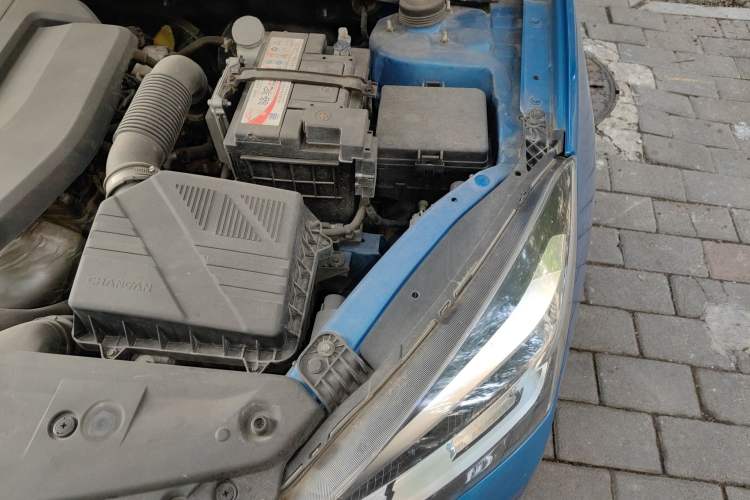 Used CHANGAN Alsvin V7 2015 1.6L Manual Enjoyment Model China IV Standard Engine Bay Left