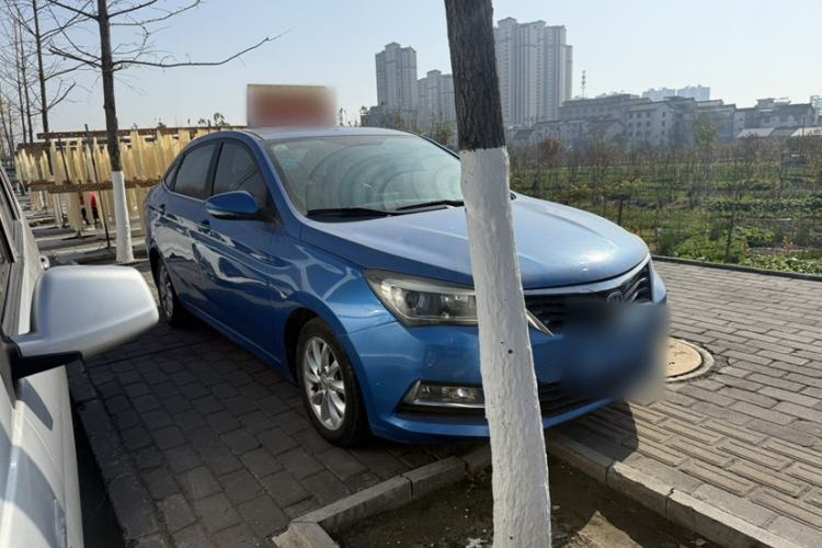Used CHANGAN Alsvin V7 2015 1.6L Manual Enjoyment Model China IV Standard Exterior 2