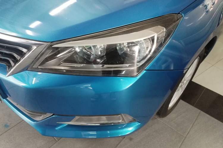Used CHANGAN Alsvin V7 2015 1.6L Manual Enjoyment Model China V Standard Exterior 5