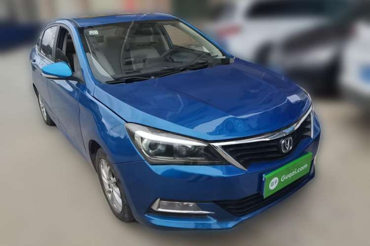 Used CHANGAN Alsvin V7 2015 1.6L Manual Enjoyment Model China IV Standard Front Right 45 Deg
