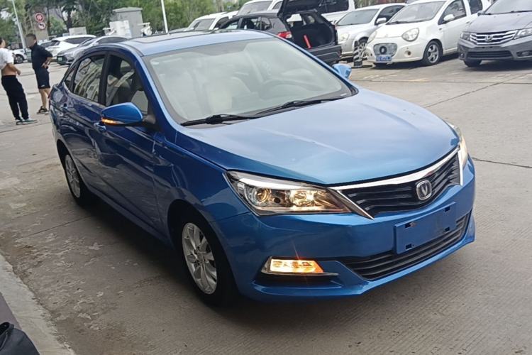 Used CHANGAN Alsvin V7 2015 1.6L Automatic Enjoyment Model China IV Standard Front Right 45 Deg