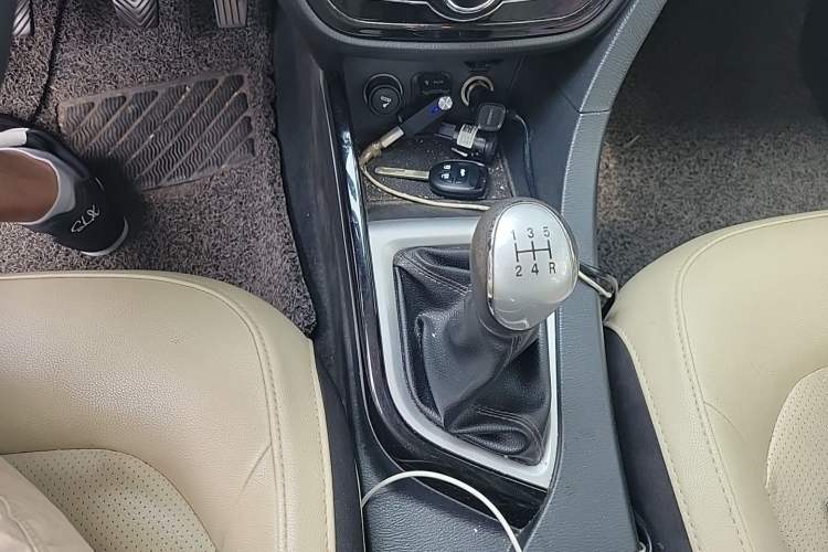 Used CHANGAN Alsvin V7 2015 1.6L Manual Enjoyment Model China IV Standard Gear Lever