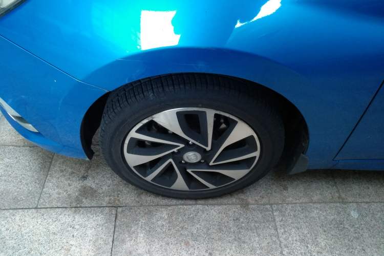 Used CHANGAN Alsvin V7 2015 1.6L Automatic Fun Model China V Standard Left Front Wheel Hub
