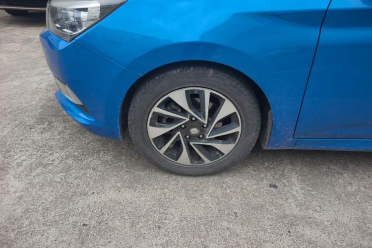 Used CHANGAN Alsvin V7 2015 1.6L Automatic Fun Model China IV Standard Left Front Wheel Hub