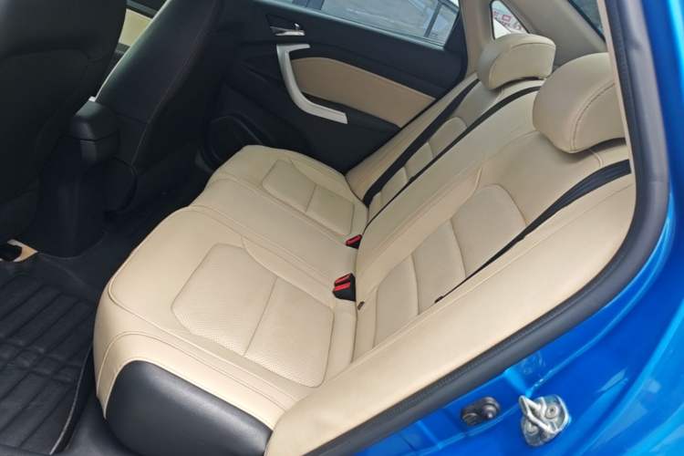 Used CHANGAN Alsvin V7 2015 1.6L Manual Enjoyment Model China IV Standard Left Rear Seat