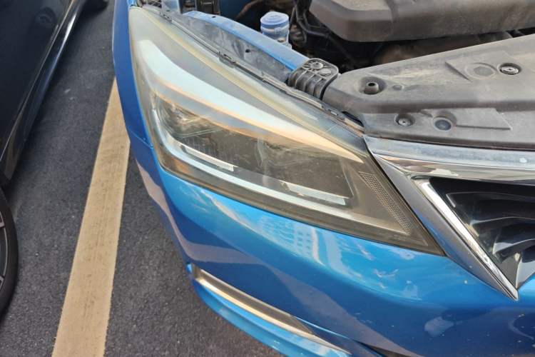 Used CHANGAN Alsvin V7 2015 1.6L Automatic Fun Model China IV Standard Right Front Headlight