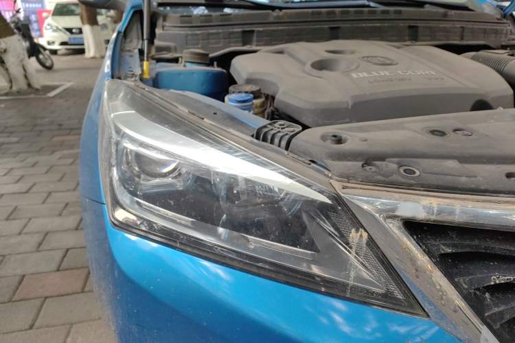 Used CHANGAN Alsvin V7 2015 1.6L Manual Enjoyment Model China IV Standard Right Front Headlight