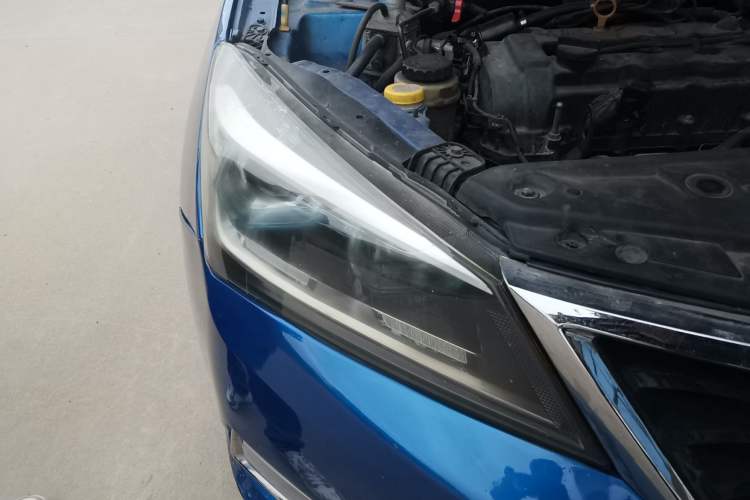 Used CHANGAN Alsvin V7 2015 1.6L Manual Enjoyment Model China IV Standard Right Front Headlight