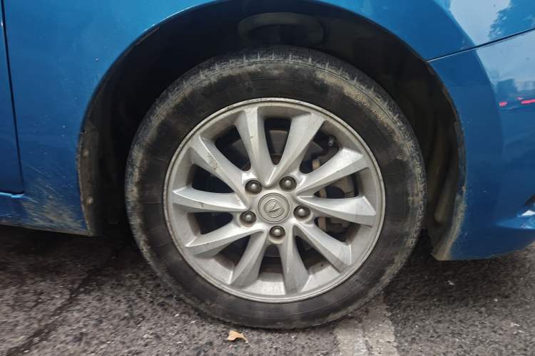 Used CHANGAN Alsvin V7 2015 1.6L Manual LeShang Edition China IV Right Front Wheel Hub