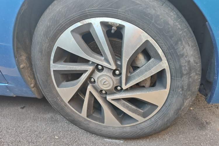 Used CHANGAN Alsvin V7 2015 1.6L Automatic Fun Model China IV Standard Right Front Wheel Hub