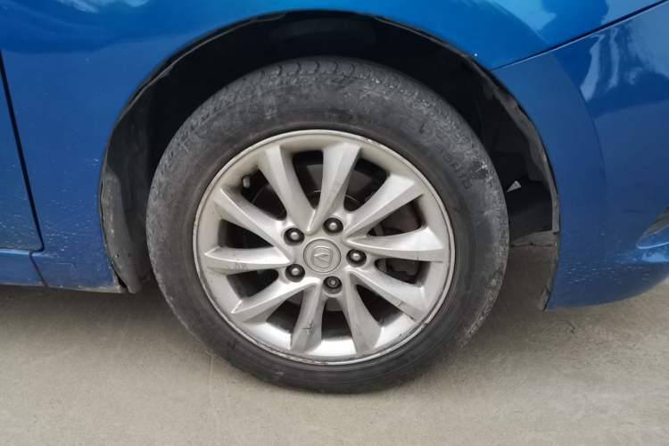 Used CHANGAN Alsvin V7 2015 1.6L Manual Enjoyment Model China IV Standard Right Front Wheel Hub