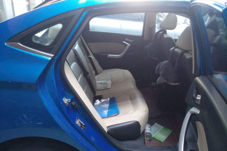Used CHANGAN Alsvin V7 2015 1.6L Automatic Fun Model China V Standard Right Rear Seat
