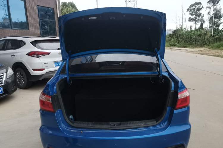 Used CHANGAN Alsvin V7 2015 1.6L Manual Enjoyment Model China IV Standard Trunk