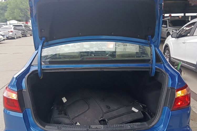 Used CHANGAN Alsvin V7 2015 1.6L Automatic Enjoyment Model China IV Standard Trunk