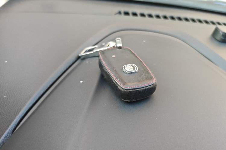 Used CHANGAN Alsvin V7 2015 1.6L Automatic Fun Model China IV Standard Vehicle Key