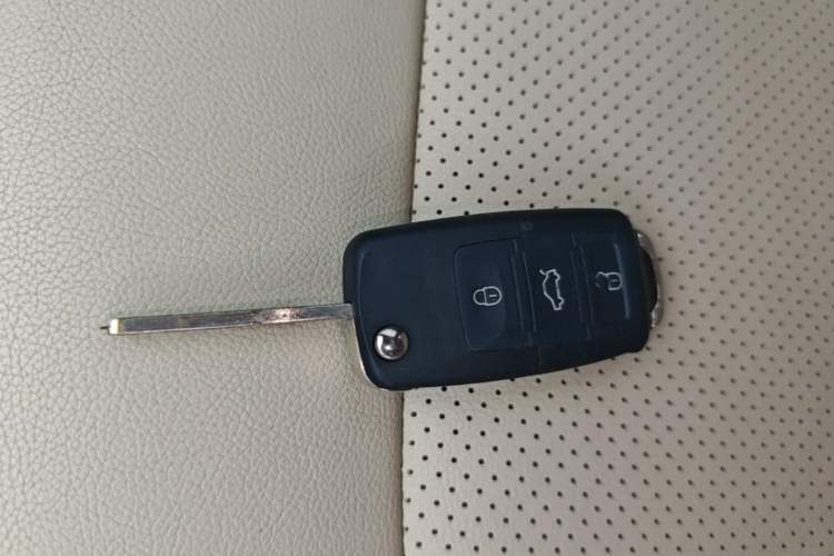 Used CHANGAN Alsvin V7 2015 1.6L Manual Enjoyment Model China IV Standard Vehicle Key