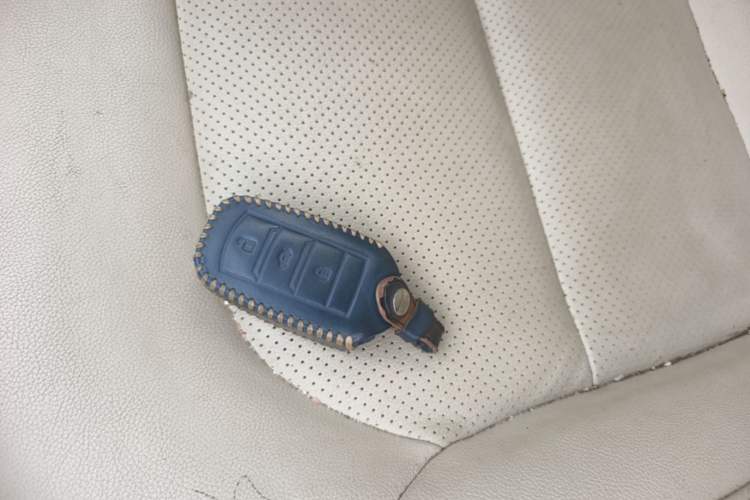 Used CHANGAN Alsvin V7 2015 1.6L Automatic Fun Model China IV Standard Vehicle Key