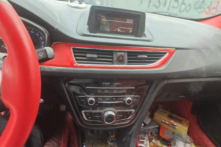 Used CHANGAN Alsvin V7 2015 1.6L Manual Joyful Edition China IV Audio And AC Panel
