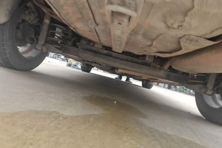 Used CHANGAN Alsvin V7 2015 1.6L Manual Fun Model China IV Standard Chassis Rear